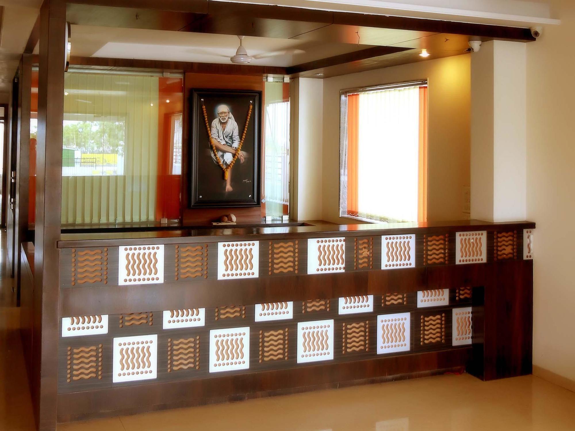 Hotel Sai Ramanand Shirdi Bagian luar foto
