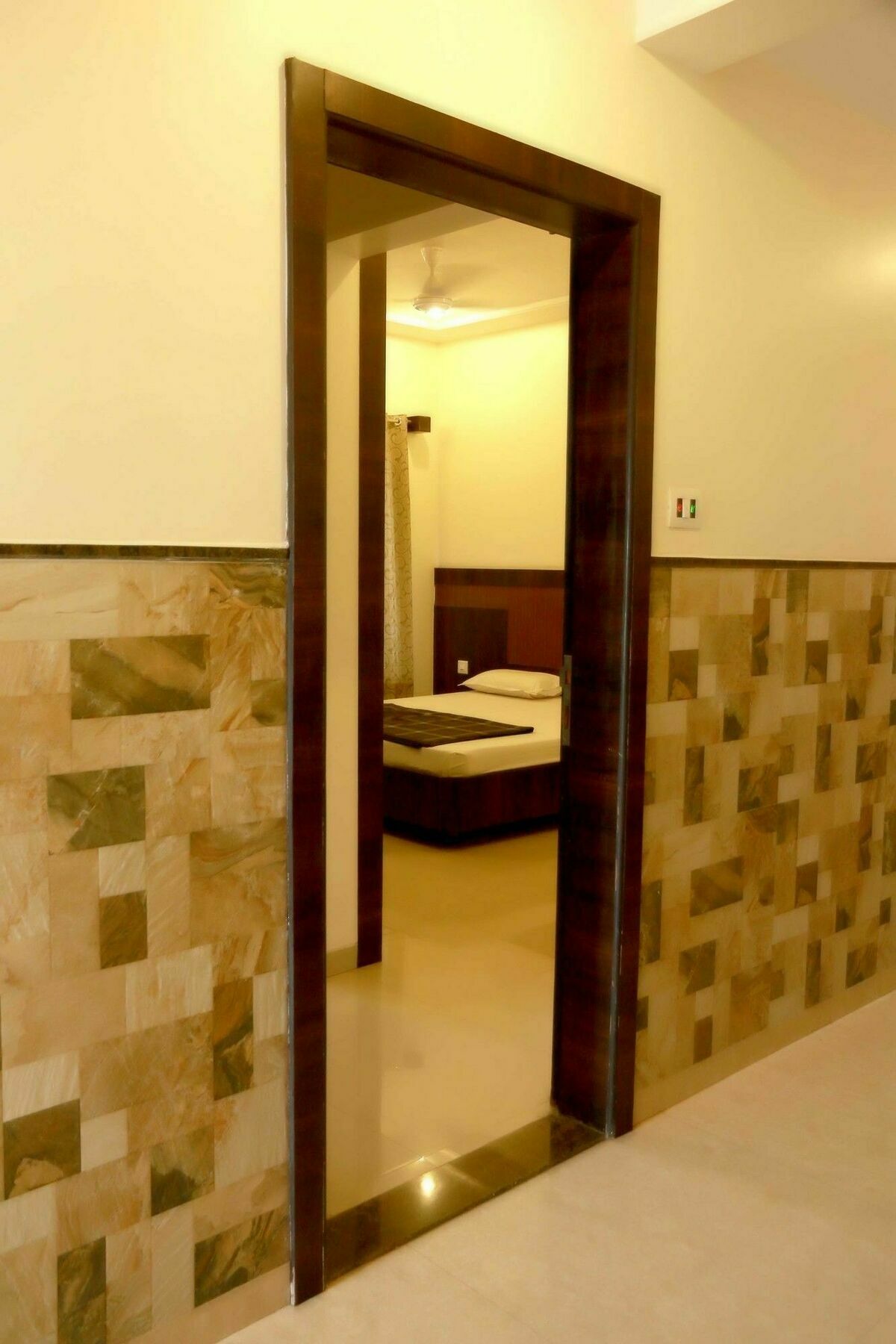 Hotel Sai Ramanand Shirdi Bagian luar foto